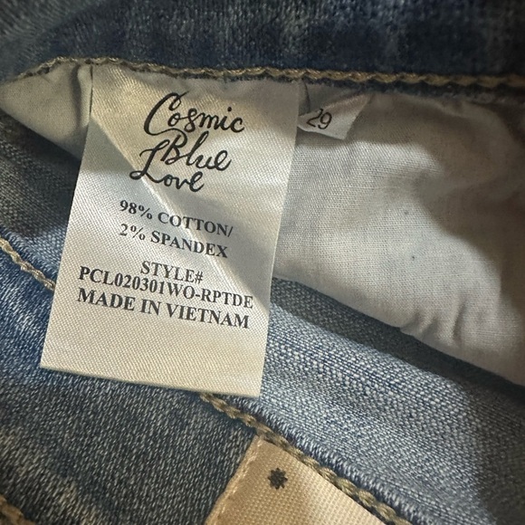 Cosmic Blue Love Riptide Denim Jean Distressed Light Wash Shorts 29 8 NWT - Picture 5 of 8